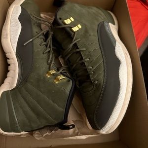 Retro Jordan 12 men's 10.5